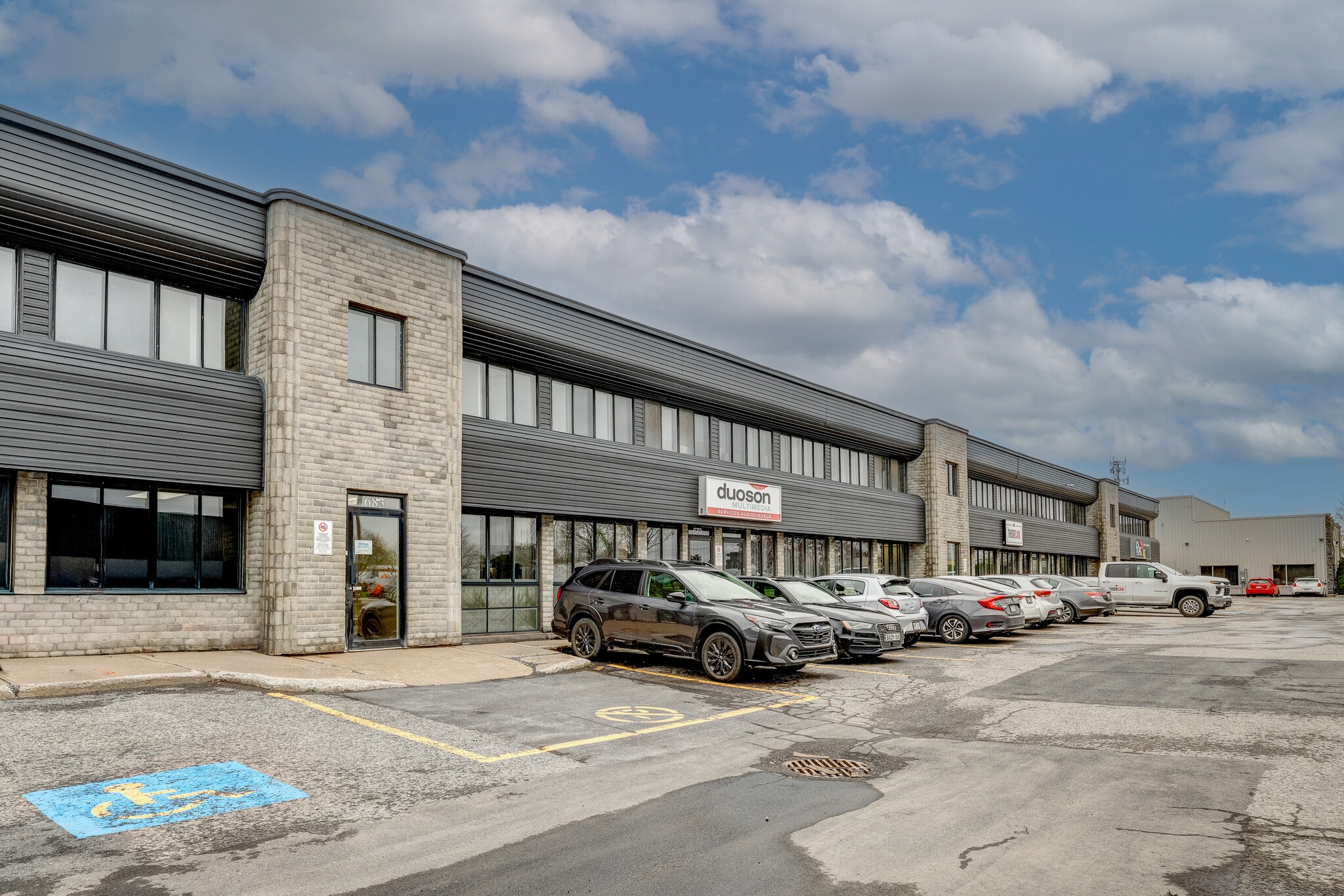 667 Giffard, Longueuil, QC à louer Photo intérieure– Image 1 sur 12