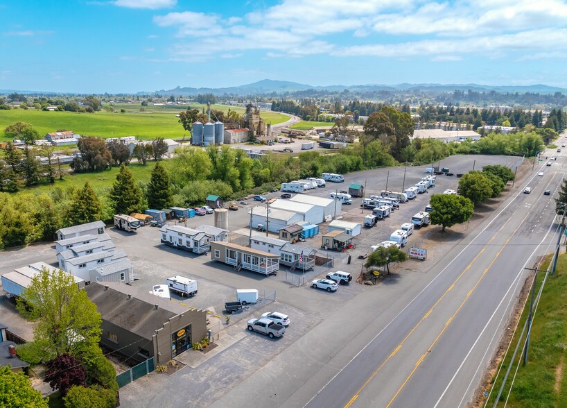 5500 Old Redwood Hwy, Petaluma, CA à louer - Aérien – Image 3 sur 17