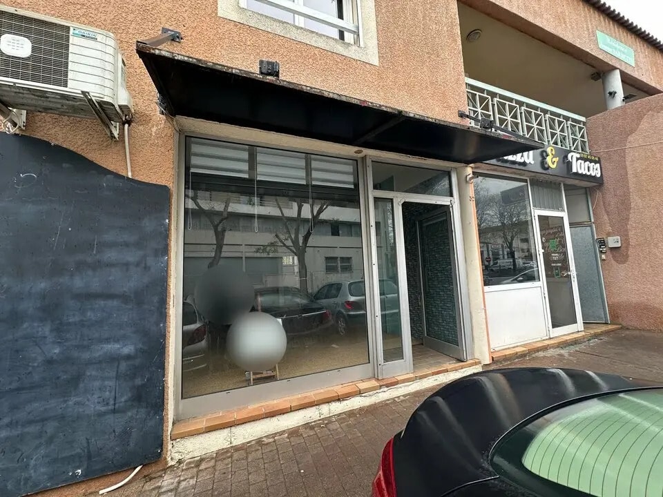 Local commercial dans Istres à louer Photo de l’immeuble– Image 1 sur 10