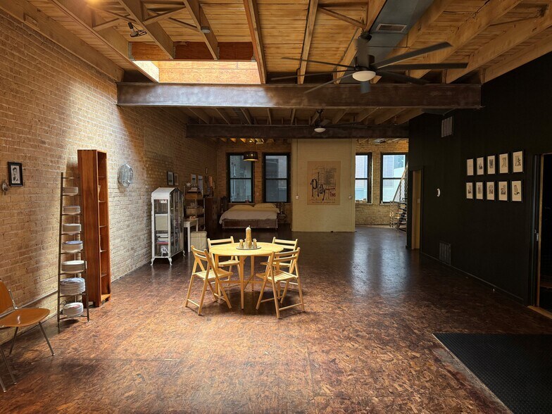 1109 W Fulton Market, Chicago, IL à vendre - Photo de l’immeuble – Image 2 sur 16