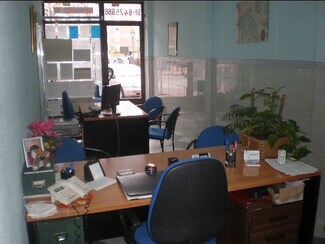 Plus de détails pour Bureau/Local commercial à louer