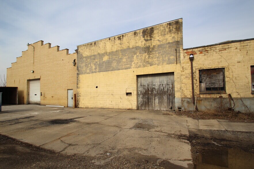 604 Wooster St, Lodi, OH à louer - Photo de l’immeuble – Image 3 sur 12