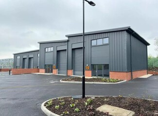 Plus de détails pour Knowle Ln, Eastleigh - Industriel/Logistique à louer