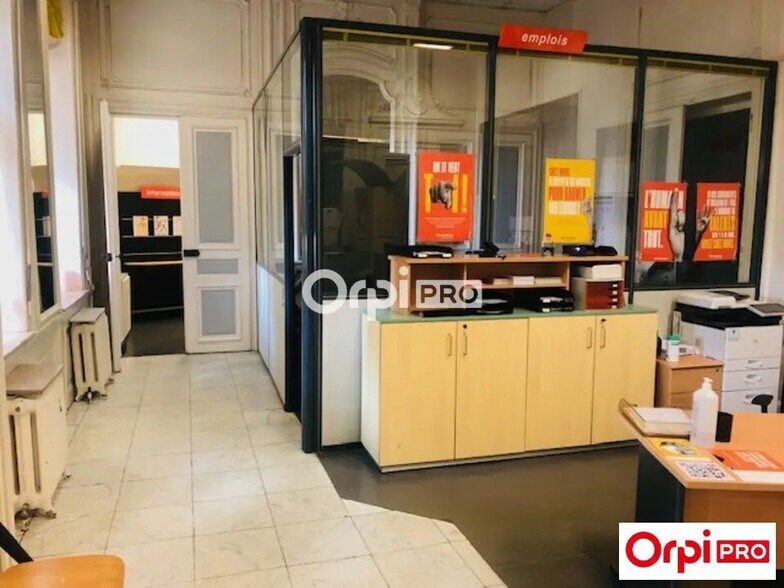 Bureau dans Lille à louer - Photo de l’immeuble – Image 3 sur 13