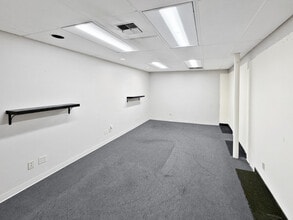 26234-26238 Pacific Hwy S, Kent, WA à vendre Photo intérieure– Image 1 sur 4