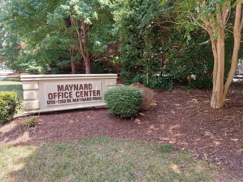 1220 SE Maynard Rd, Cary, NC à louer - Autre – Image 3 sur 13