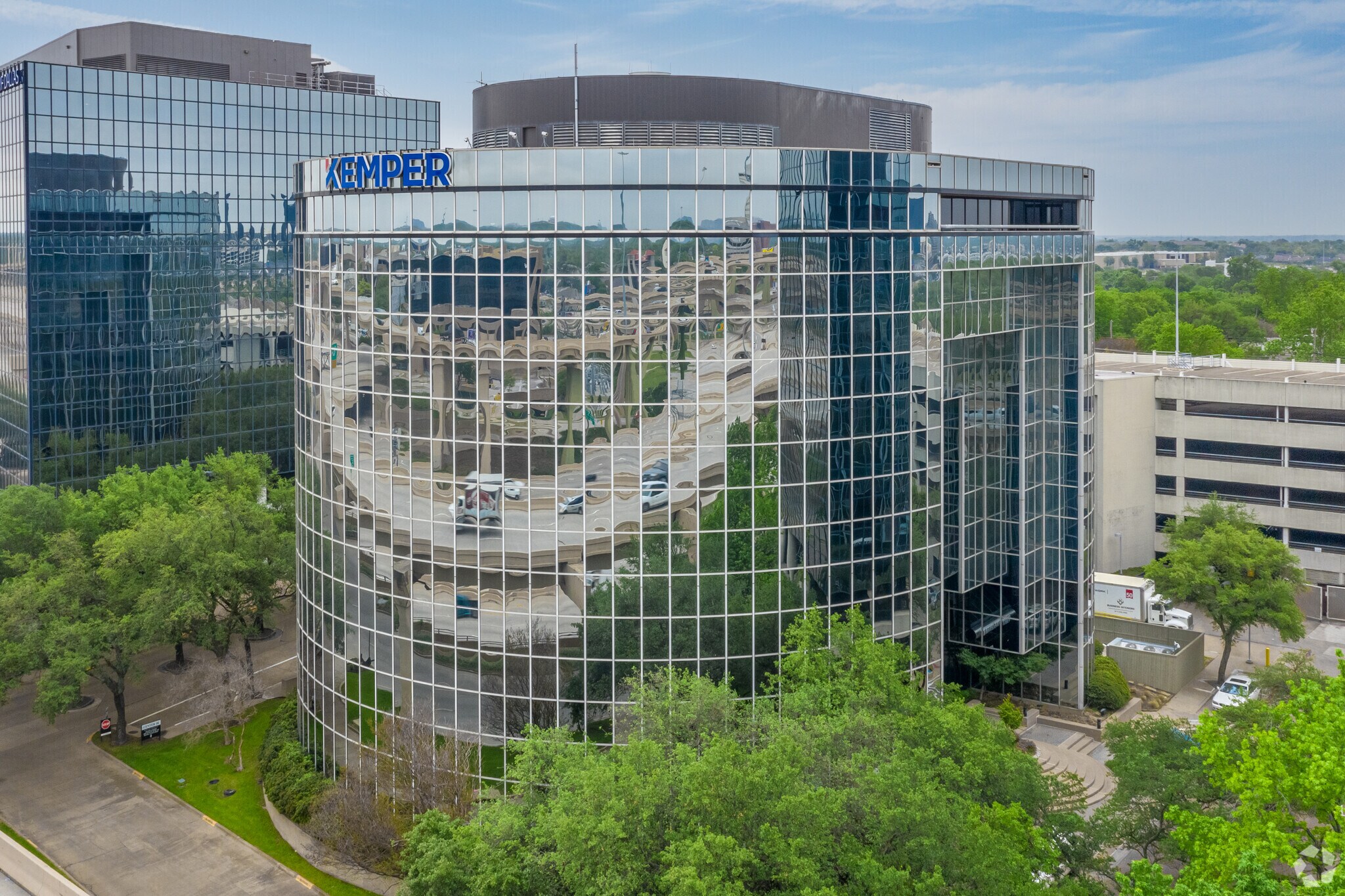 8360 Lyndon B Johnson Fwy, Dallas, TX à vendre Photo principale– Image 1 sur 33
