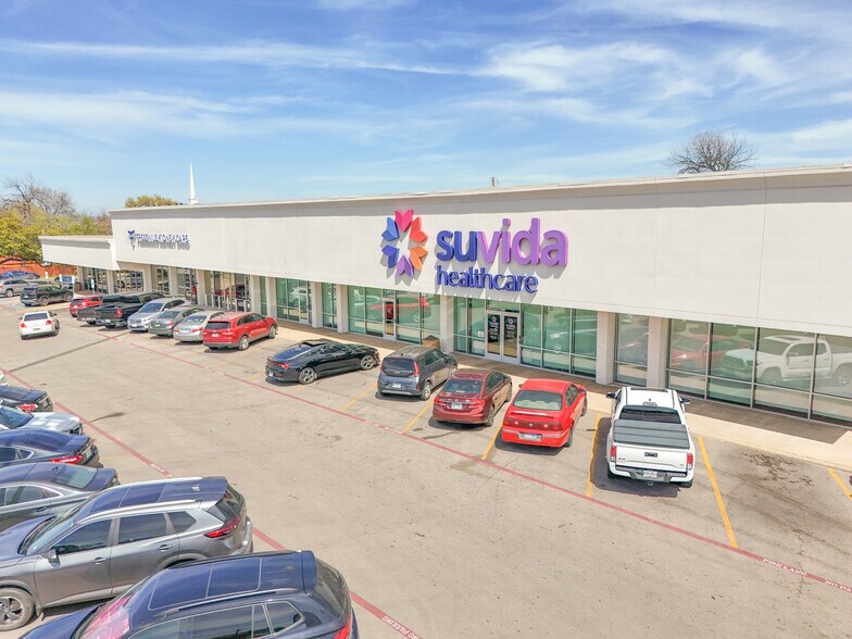 312-428 S Hampton Rd, Dallas, TX à vendre - Photo de l’immeuble – Image 2 sur 6