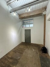 1027 Grand St, Brooklyn, NY à louer Photo intérieure– Image 1 sur 2