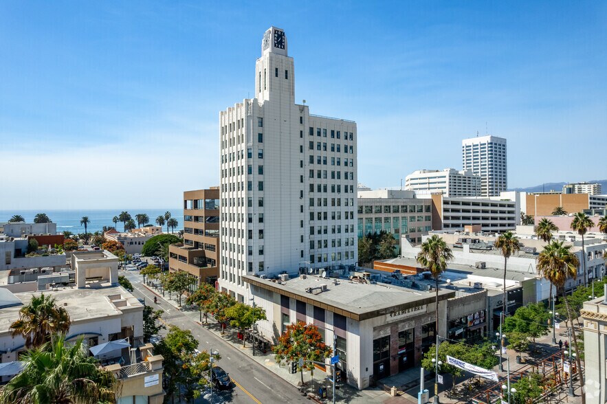 225 Santa Monica Blvd, Santa Monica, CA à louer - Photo de l’immeuble – Image 3 sur 3