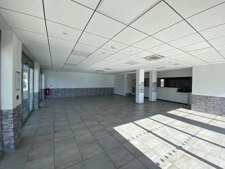 9 Place Bacchus, Les Avenières Veyrins-Thuellin à louer - Photo de l’immeuble – Image 1 sur 6