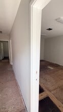 8265 W Sunset Blvd, West Hollywood, CA à louer - Vidéo sur l’annonce professionnelle 