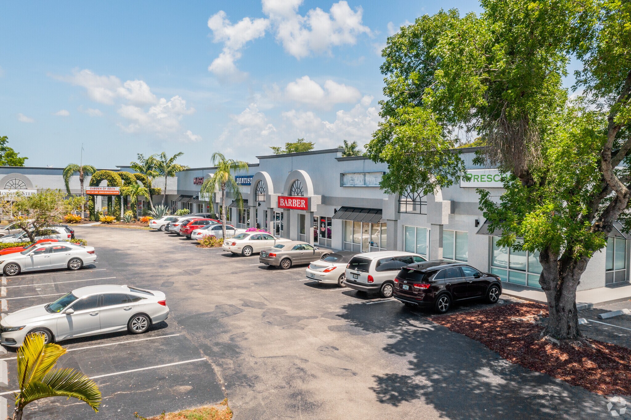 4101-4143 Tamiami Trl E, Naples, FL à louer Photo principale– Image 1 sur 8