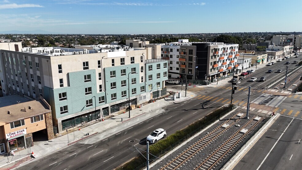 5144 Crenshaw Blvd, Los Angeles, CA à louer - Photo de l’immeuble – Image 2 sur 6