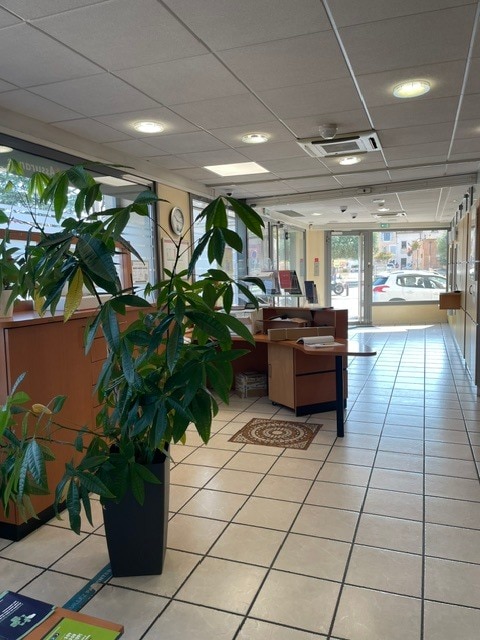 Local commercial dans Monteux à louer Photo intérieure– Image 1 sur 7