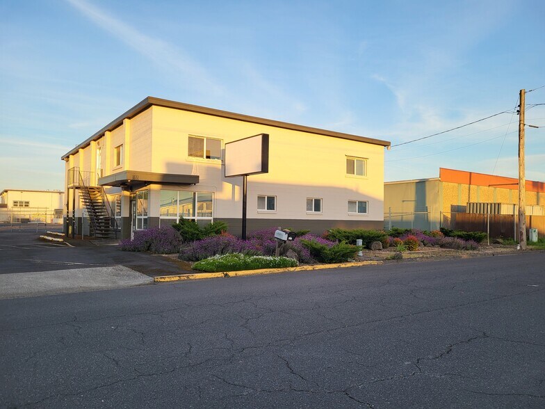 555 Conger St, Eugene, OR à vendre - Photo de l’immeuble – Image 1 sur 19