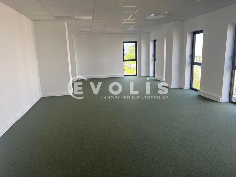 470 Rue Des Valets, Montluel à vendre - Photo intérieure – Image 3 sur 10