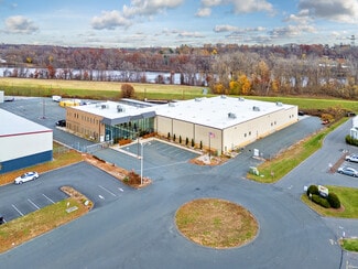 Plus de détails pour 151 Capital Dr, West Springfield, MA - Industriel/Logistique à louer