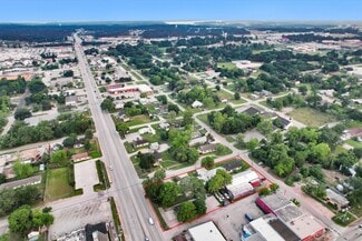 Plus de détails pour 108 W Montgomery St, Willis, TX - Local d’activités à vendre