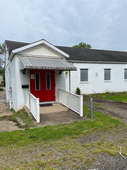 365 Central Ct, Steubenville, OH à louer - Photo de l’immeuble – Image 2 sur 18