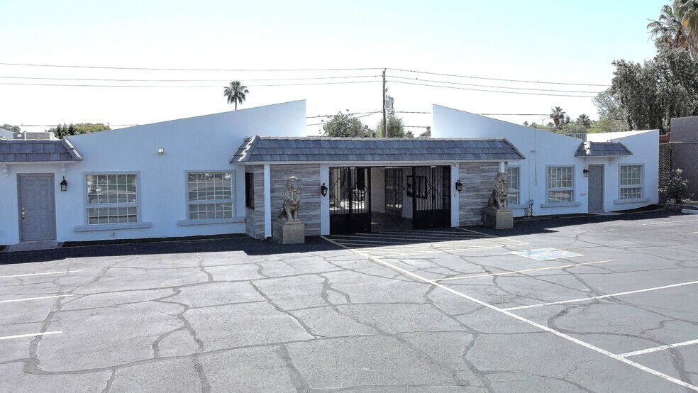 14819 N Cave Creek Rd, Phoenix, AZ à vendre - Photo de l’immeuble – Image 2 sur 25