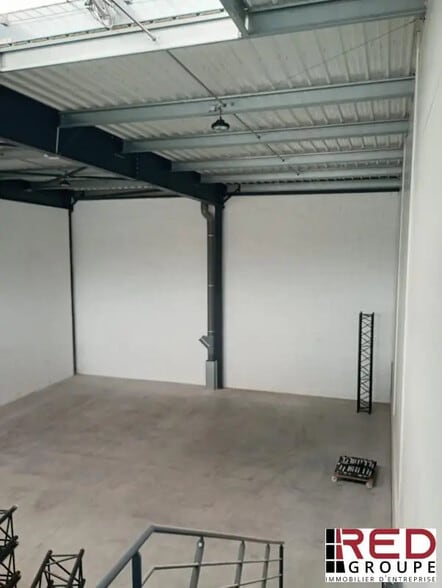 Industriel/Logistique dans Gignac-la-Nerthe à louer - Photo intérieure – Image 3 sur 4