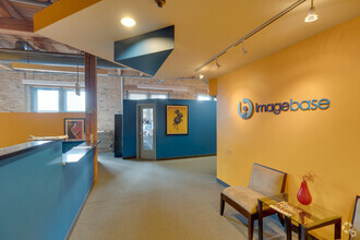430 W Erie St, Chicago, IL à louer Hall d’entrée– Image 2 sur 9