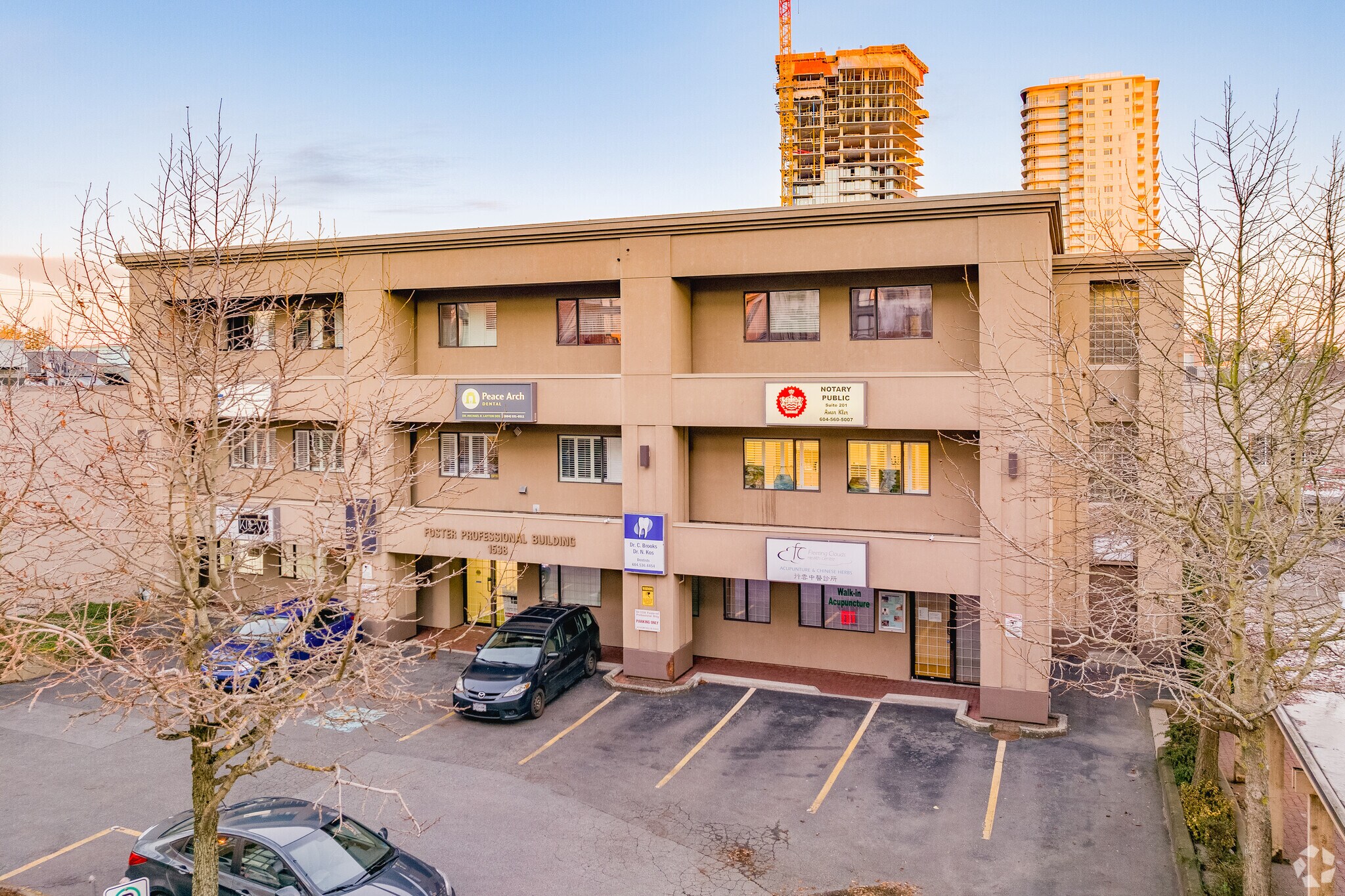 1538 Foster St, White Rock, BC à louer Photo principale– Image 1 sur 5