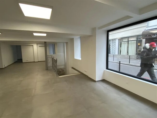 Plus de détails pour Bureau à vendre