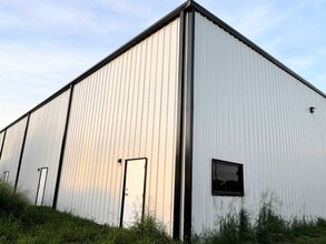 5745 County 39 Rd, Plant City, FL à louer Photo de l’immeuble– Image 1 sur 3