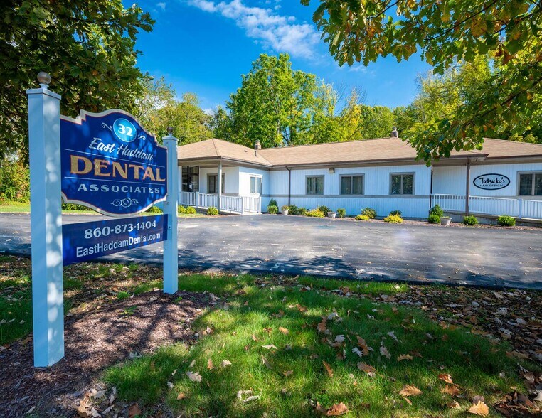32 William F Palmer Rd, Moodus, CT à louer - Photo principale – Image 1 sur 12