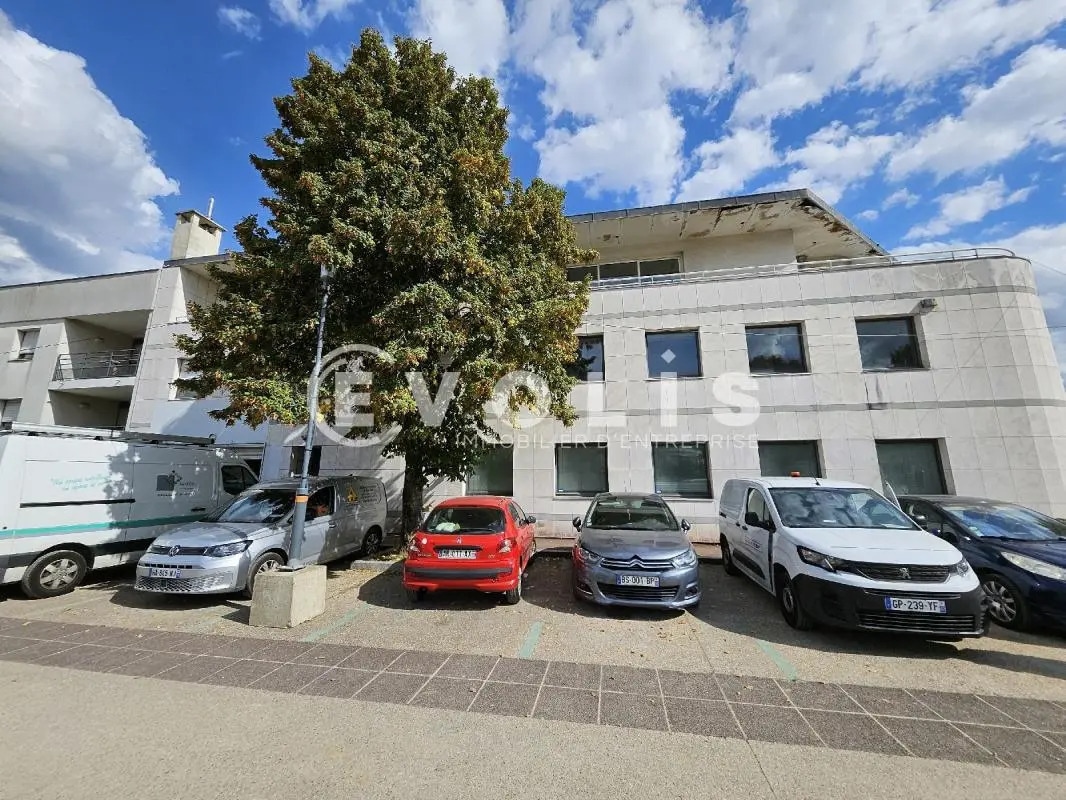 4 Place Des Ailantes, Sceaux à vendre Photo de l’immeuble– Image 1 sur 28