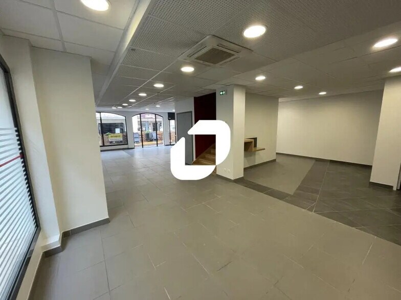 34-36 Rue Général Leclerc, Épernay à louer - Photo de l’immeuble – Image 3 sur 11