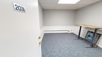 135 Park Ave, Barrington, IL à louer Photo intérieure– Image 1 sur 11