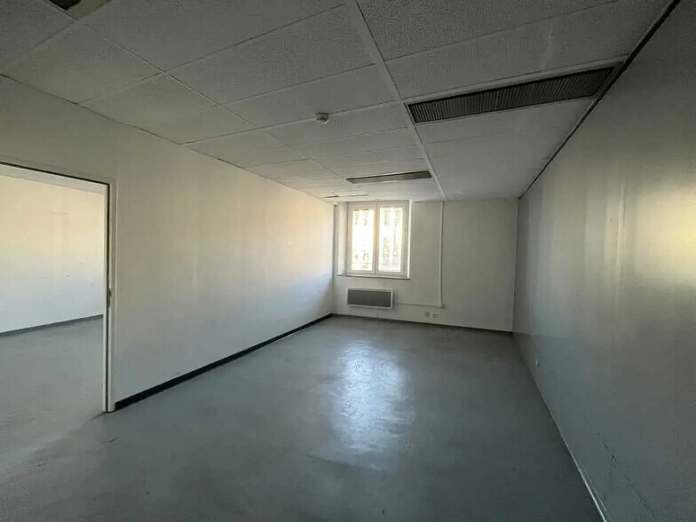 29 Boulevard Charles Nedelec, Marseille à louer - Photo de l’immeuble – Image 2 sur 17