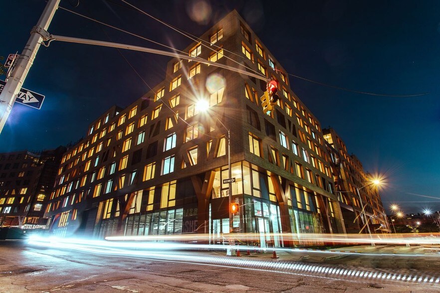 123 Melrose St, Brooklyn, NY à louer - Photo de l’immeuble – Image 2 sur 2