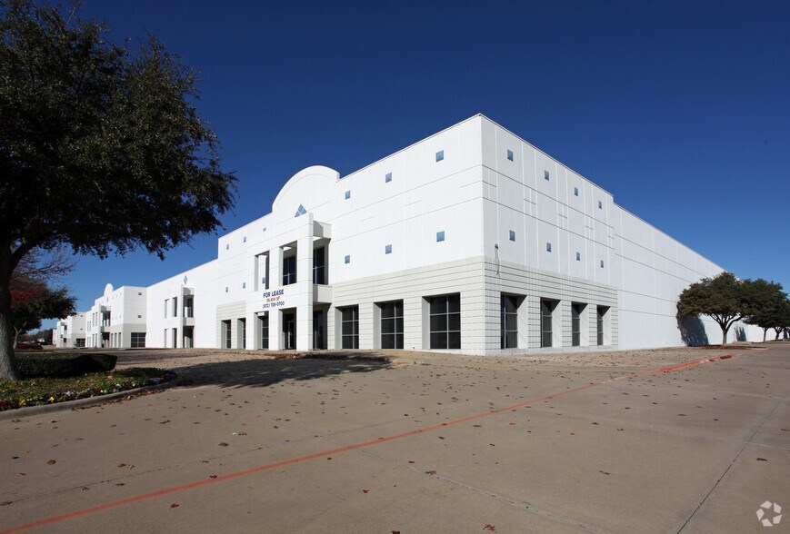 3101 Summit Ave, Plano, TX à louer - Photo de l’immeuble – Image 3 sur 3