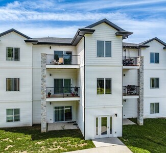 Plus de détails pour 605 E 1st St, Monticello, IA - Logement à vendre