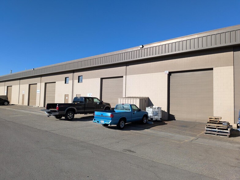 8169 S State St, Midvale, UT à louer - Photo de l’immeuble – Image 2 sur 9