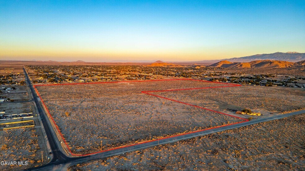 E Ave N/150th St E, Lancaster, CA à vendre - Aérien – Image 1 sur 11