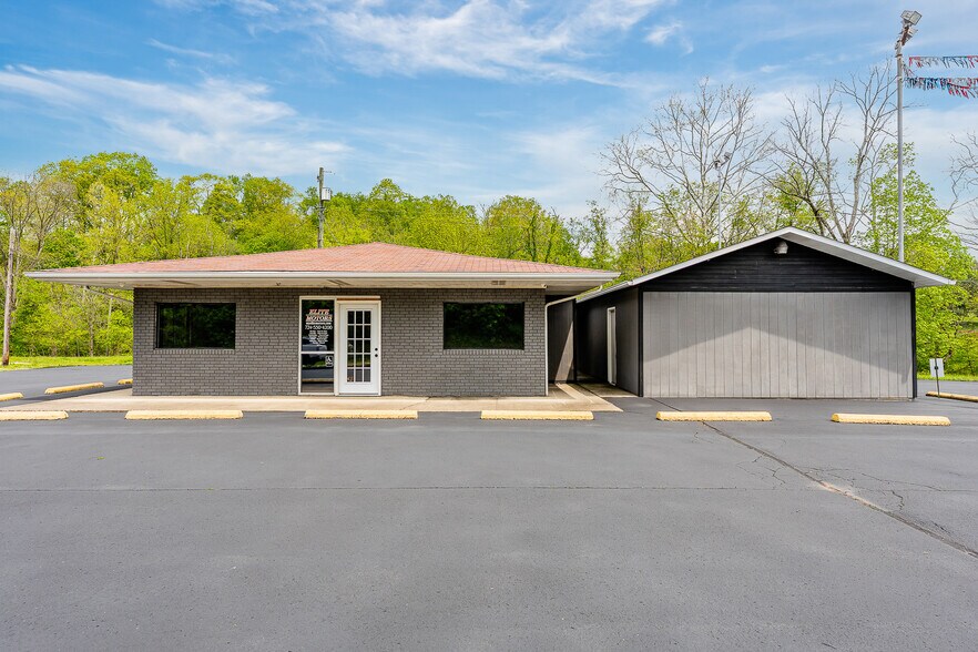 1310 Pittsburgh Rd, Uniontown, PA à vendre - Photo de l’immeuble – Image 2 sur 75