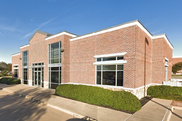 9724 Coit Rd, Plano, TX à louer - Photo de l’immeuble – Image 3 sur 3