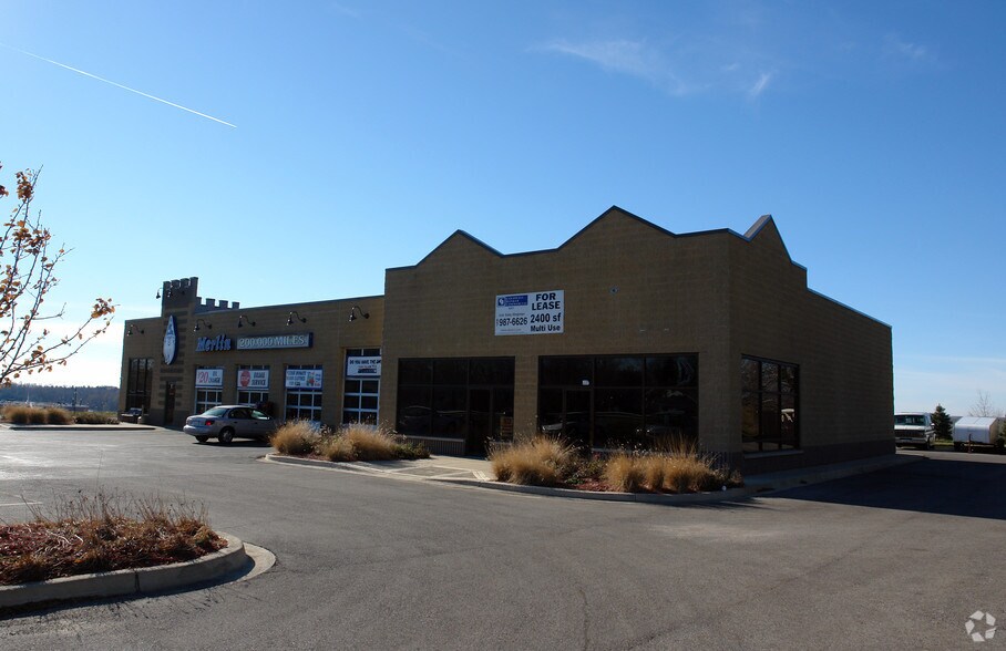 1222 S Route 12, Fox Lake, IL à louer - Photo principale – Image 1 sur 16