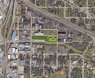 Plus de détails pour 406 Oak St, Wichita Falls, TX - Industriel/Logistique à louer