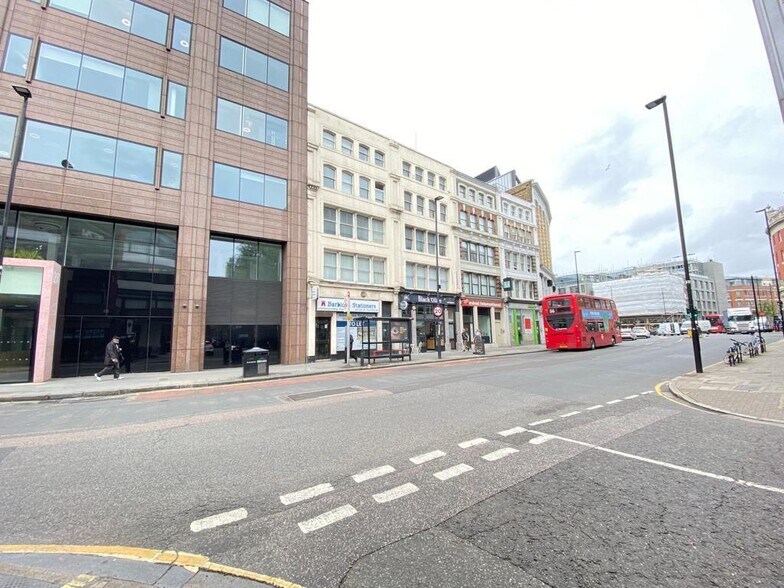 4 Goswell Rd, Londres à louer - Photo de l’immeuble – Image 1 sur 13