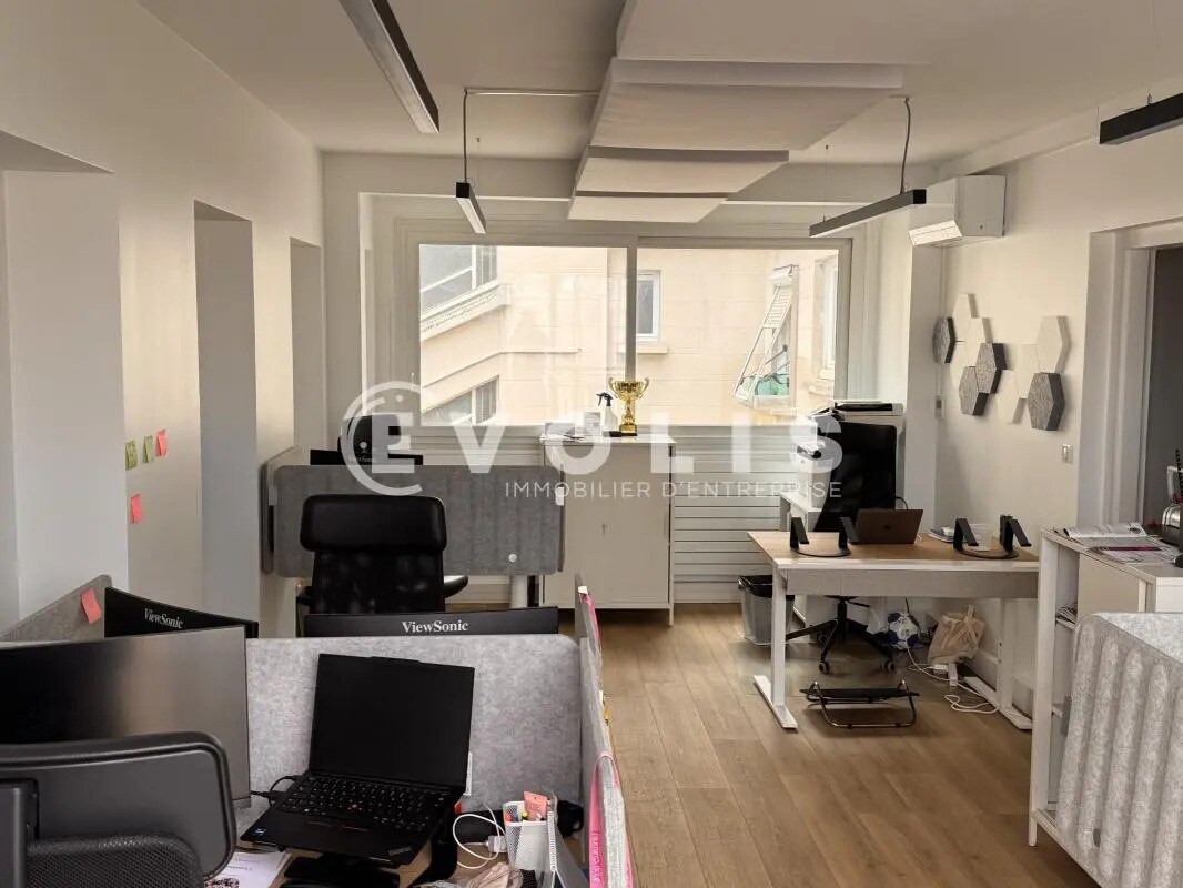 Bureau dans Paris à louer Photo de l’immeuble– Image 1 sur 13