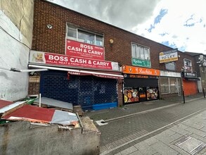 17A Herbert Rd, Londres à louer Photo intérieure– Image 2 sur 2