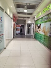 7181 Yonge St, Markham, ON à louer Photo intérieure– Image 2 sur 3