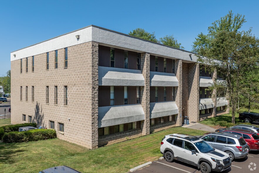 716 N Bethlehem Pike, Lower Gwynedd, PA à louer - Photo de l’immeuble – Image 2 sur 16
