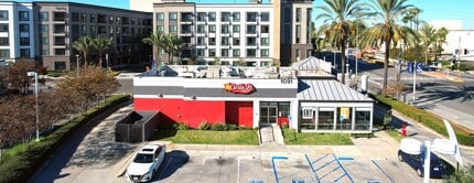 1091 N Tustin Ave, Anaheim, CA à louer Photo intérieure– Image 2 sur 8